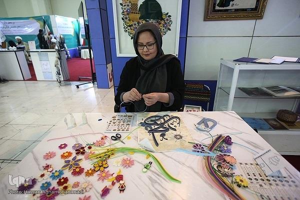 فنانة أفغانية: الأعمال القرآنية جذابة للغاية لغير المسلمين